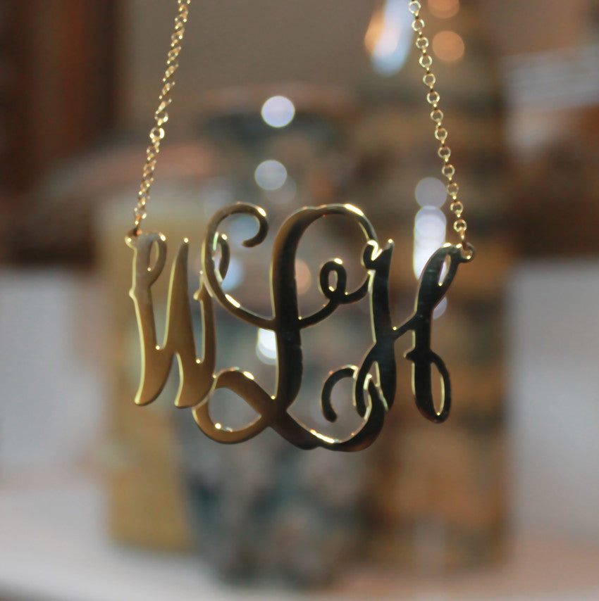 Monogram Necklace - Oval Vine Script